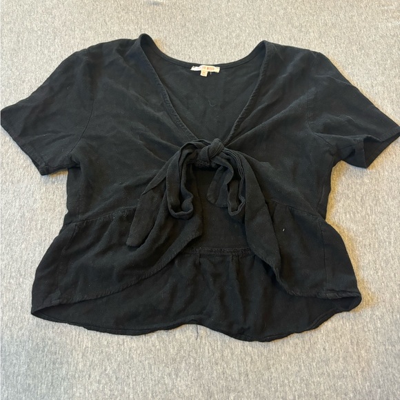 lottie moss Tops - Lottie Moss Black Tie Front Shirt